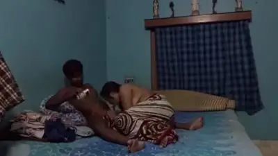 Cheating sexy aunty having sex in bf’s home